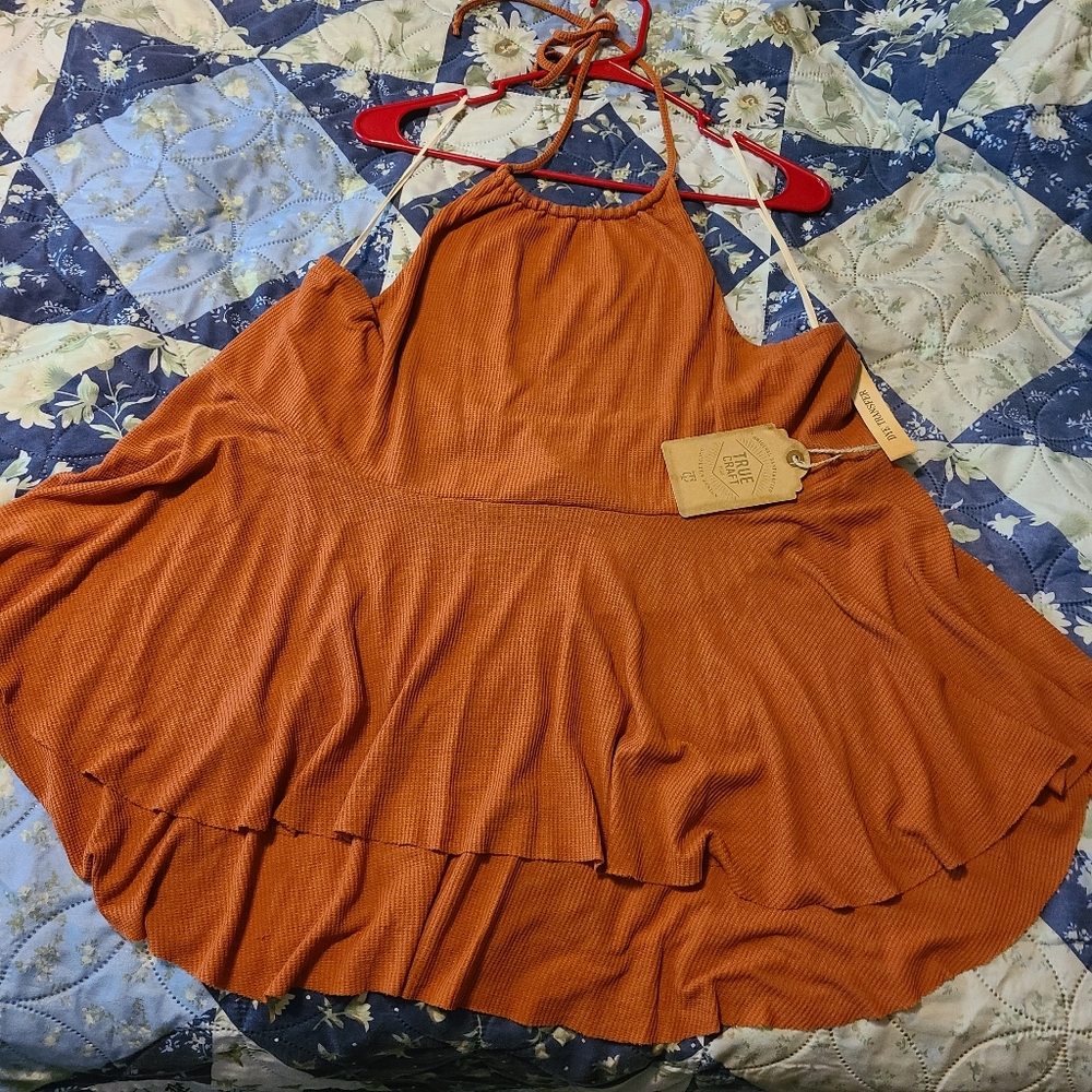 Halter Tank - Picture 4 of 6